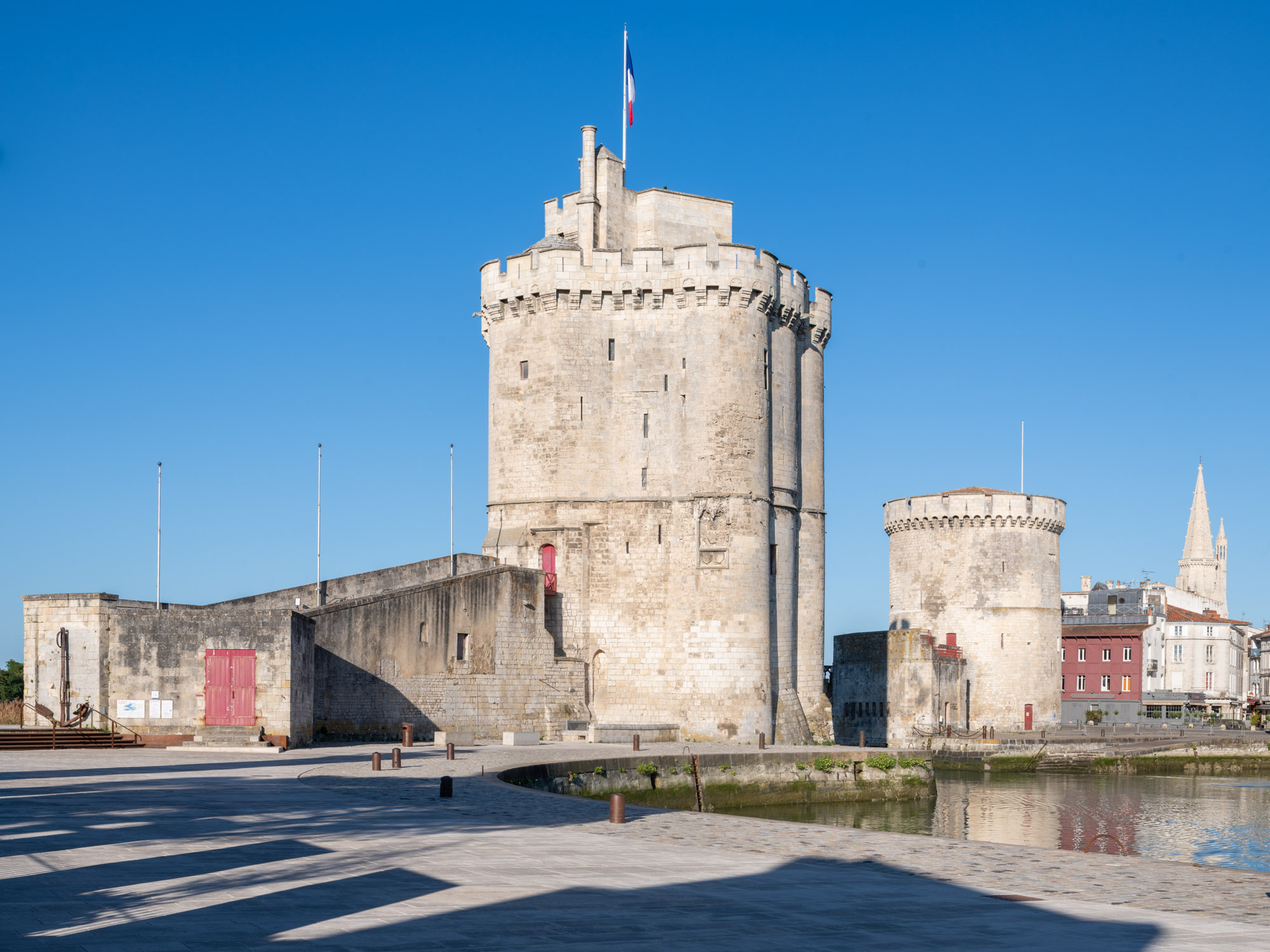 Les Tours de la Rochelle  Centre des Monuments Nationaux
